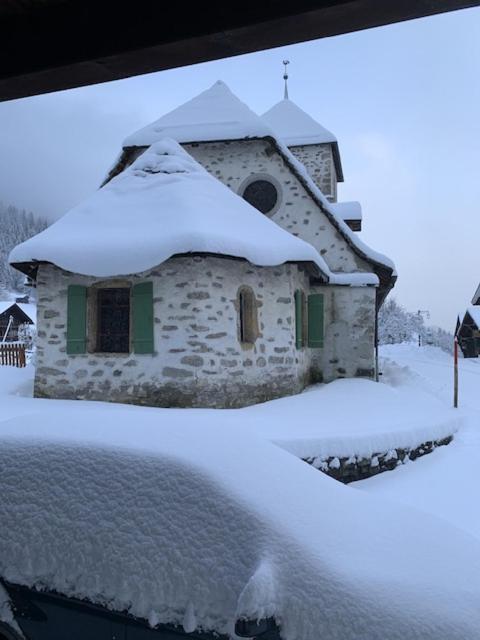 Auberge De L'Ours Vers L'Eglise Eksteriør billede